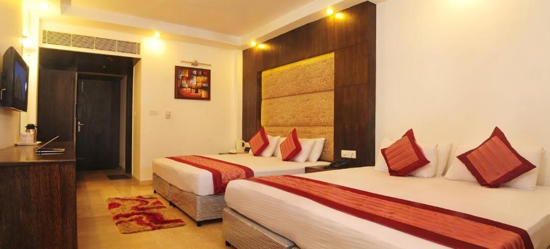 Hotel City Height - Delhi Ncr Id Not Accepted นิวเดลี ภายนอก รูปภาพ