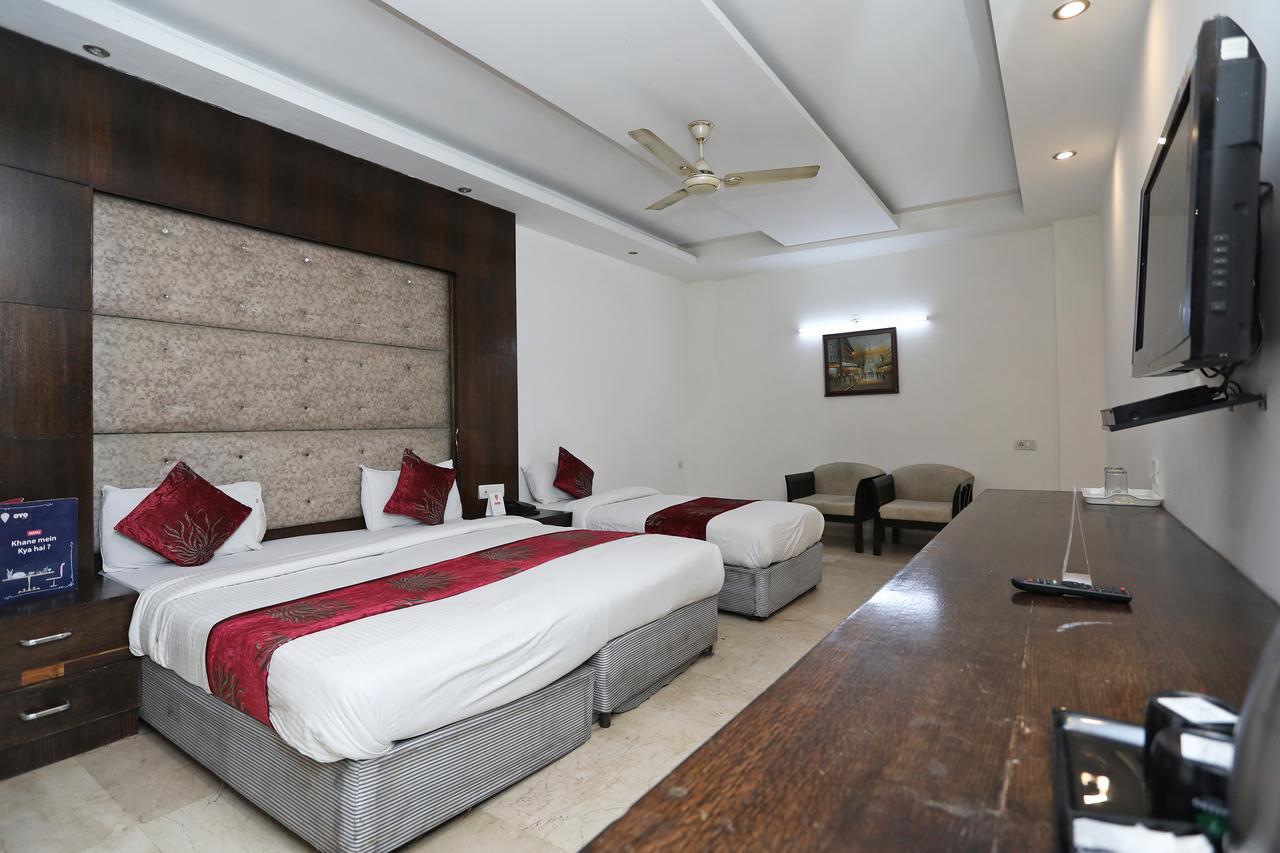 Hotel City Height - Delhi Ncr Id Not Accepted นิวเดลี ภายนอก รูปภาพ